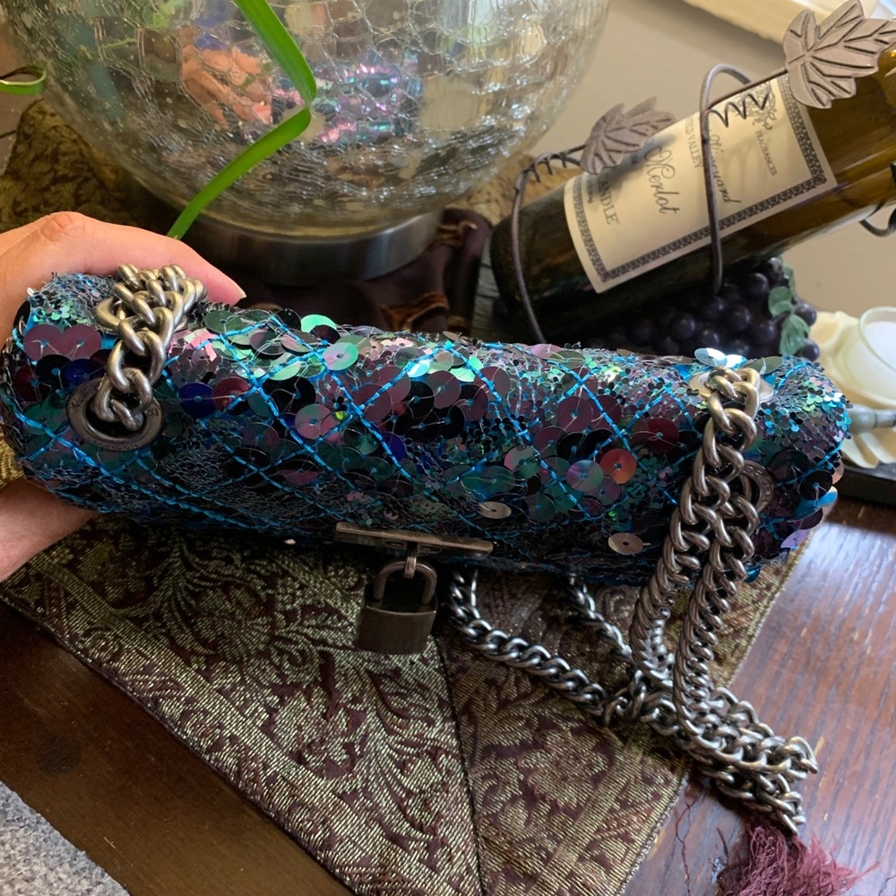 Kurt Geiger London sequins flap crosb/Shoulder - Picture 15 of 16